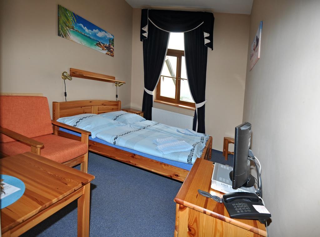 Hotel U Radnice Louny Kültér fotó