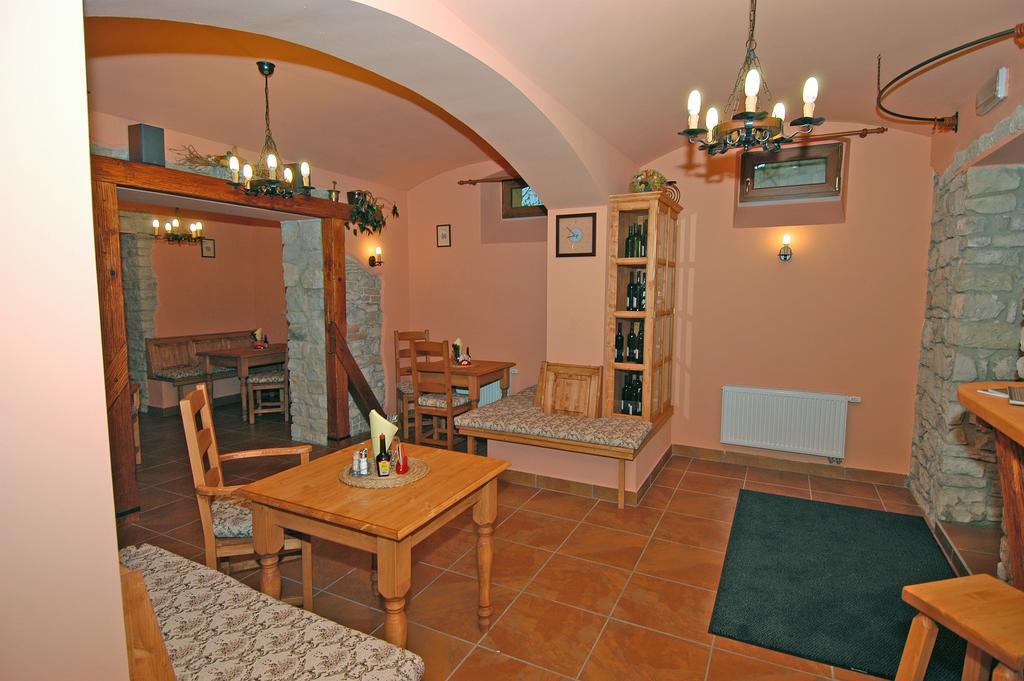 Hotel U Radnice Louny Kültér fotó