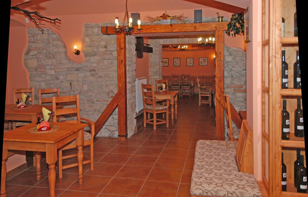 Hotel U Radnice Louny Kültér fotó