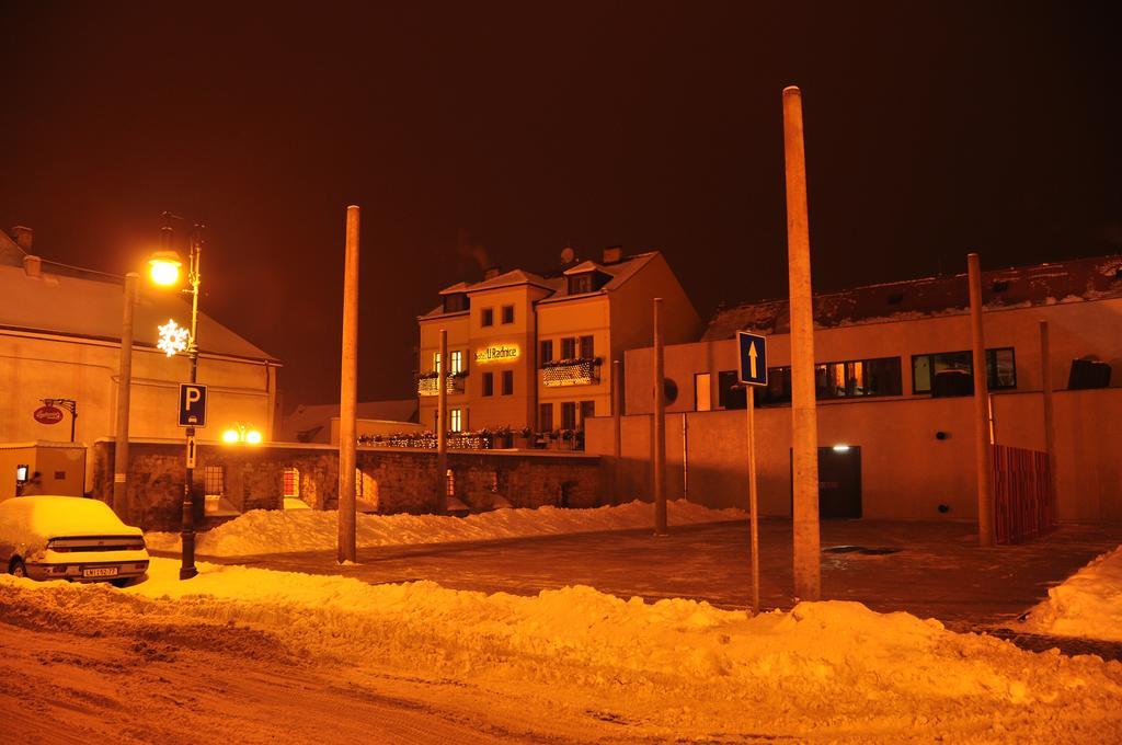 Hotel U Radnice Louny Kültér fotó