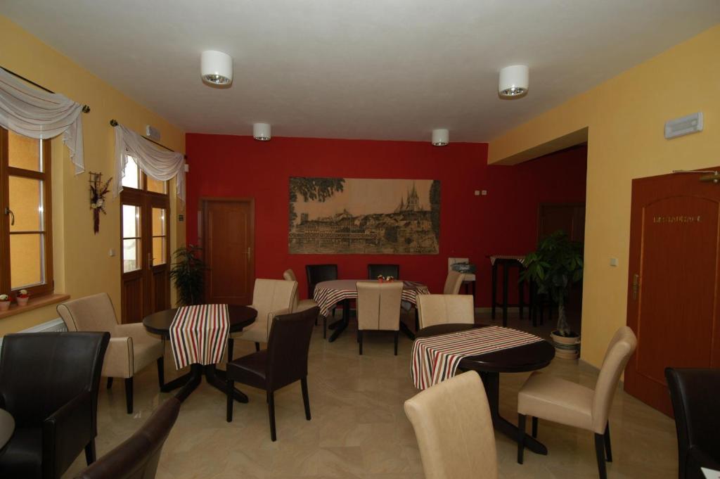 Hotel U Radnice Louny Kültér fotó