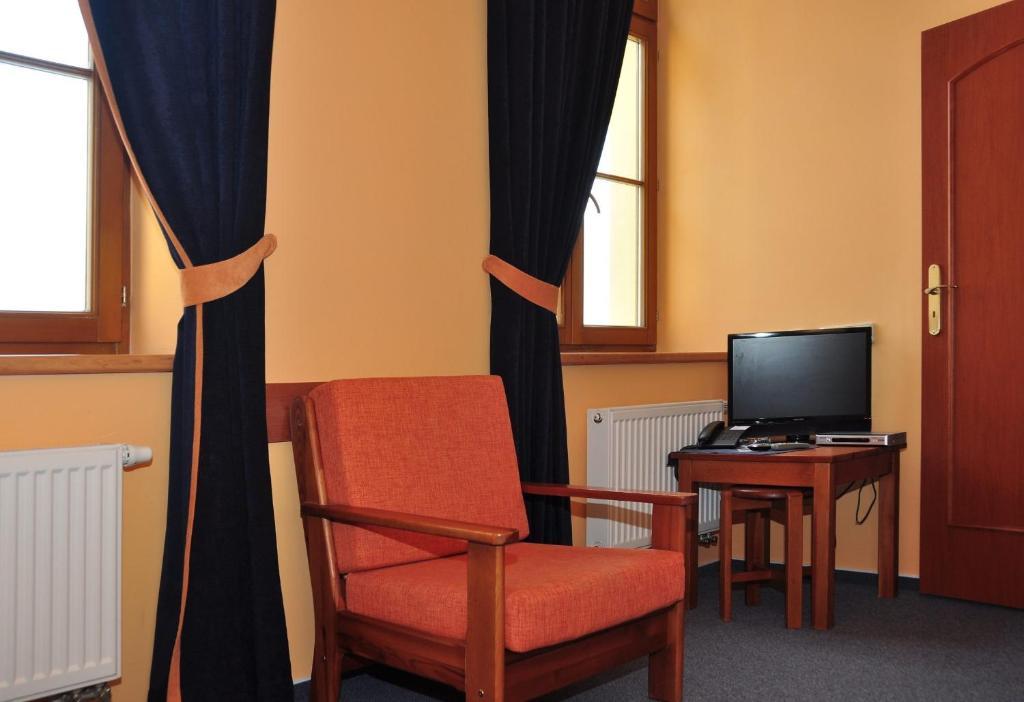 Hotel U Radnice Louny Kültér fotó